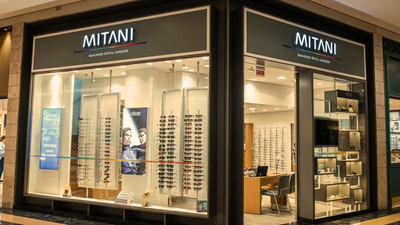 Fachada da loja Mitani no Shopping Anália Franco